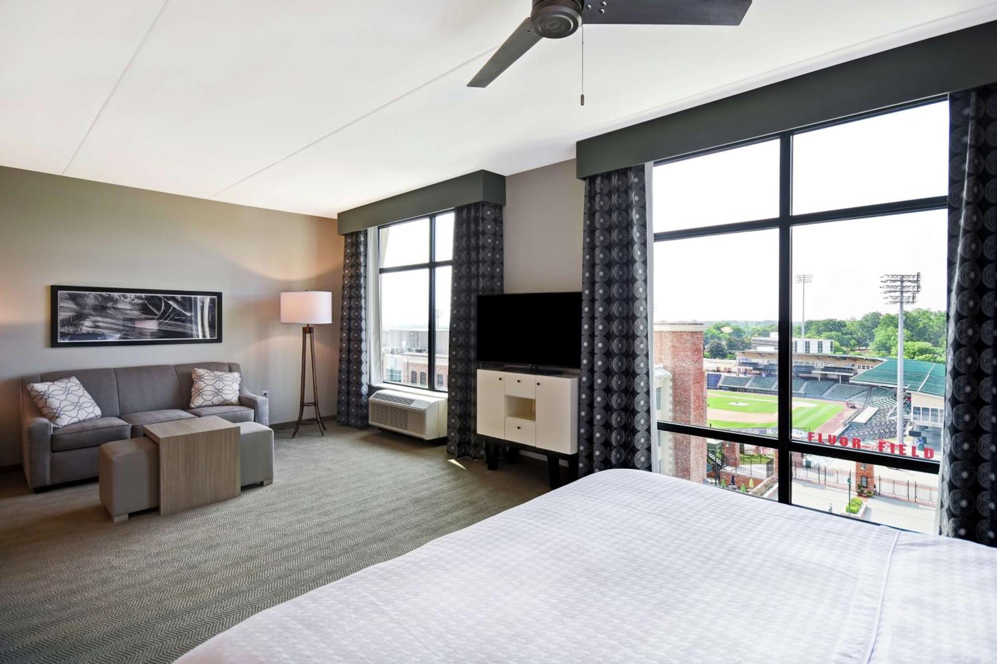 โฮมวูด สวีท บาย ฮิลตัน กรันวิลล์ ดาวน์ทาวน์ เซาท์แคโรไลนา Hotel กรีนวิลล์ ภายนอก รูปภาพ