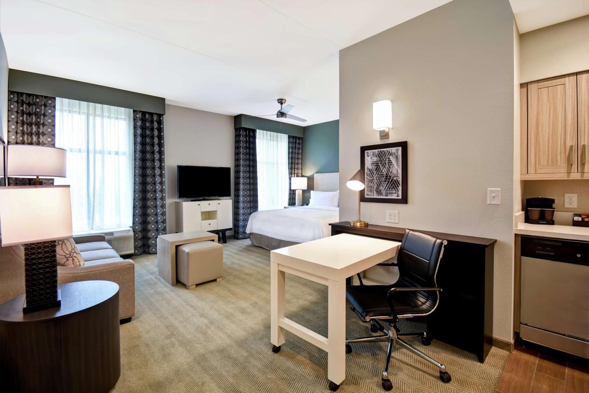 โฮมวูด สวีท บาย ฮิลตัน กรันวิลล์ ดาวน์ทาวน์ เซาท์แคโรไลนา Hotel กรีนวิลล์ ภายนอก รูปภาพ
